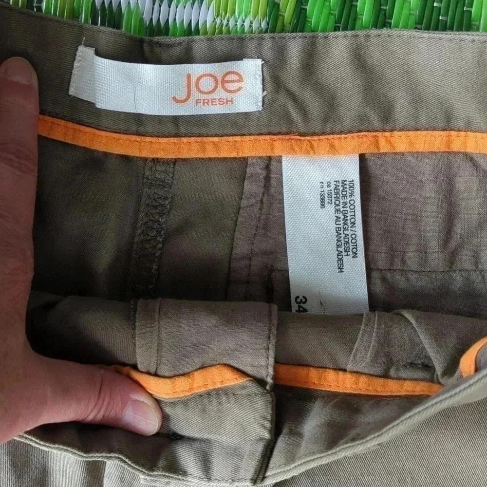 Men's Shorts - Picture 2 of 7
